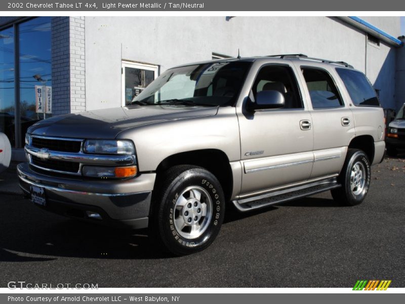 Light Pewter Metallic / Tan/Neutral 2002 Chevrolet Tahoe LT 4x4