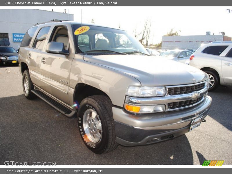 Light Pewter Metallic / Tan/Neutral 2002 Chevrolet Tahoe LT 4x4