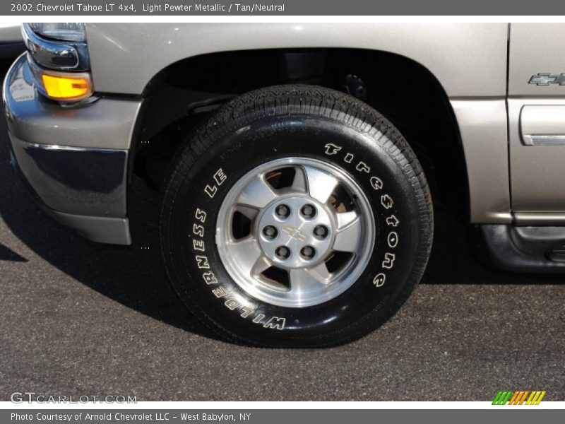 Light Pewter Metallic / Tan/Neutral 2002 Chevrolet Tahoe LT 4x4