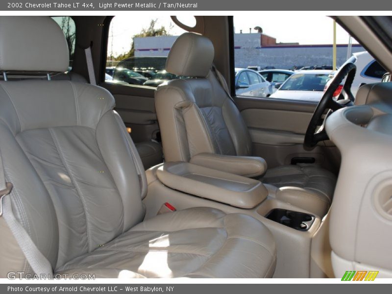 Light Pewter Metallic / Tan/Neutral 2002 Chevrolet Tahoe LT 4x4