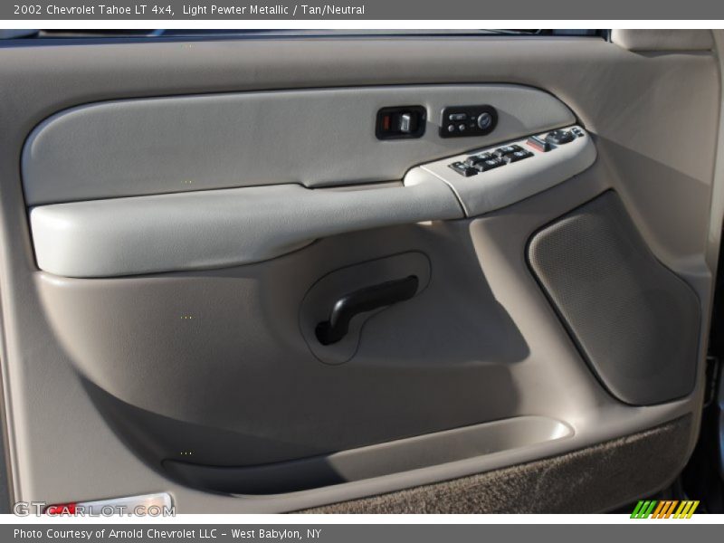 Light Pewter Metallic / Tan/Neutral 2002 Chevrolet Tahoe LT 4x4