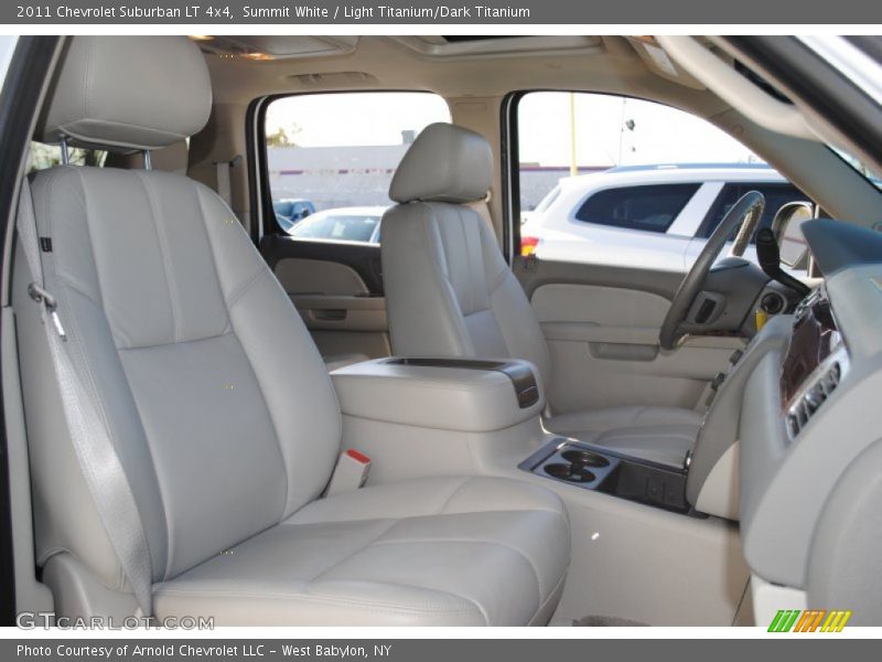 Summit White / Light Titanium/Dark Titanium 2011 Chevrolet Suburban LT 4x4