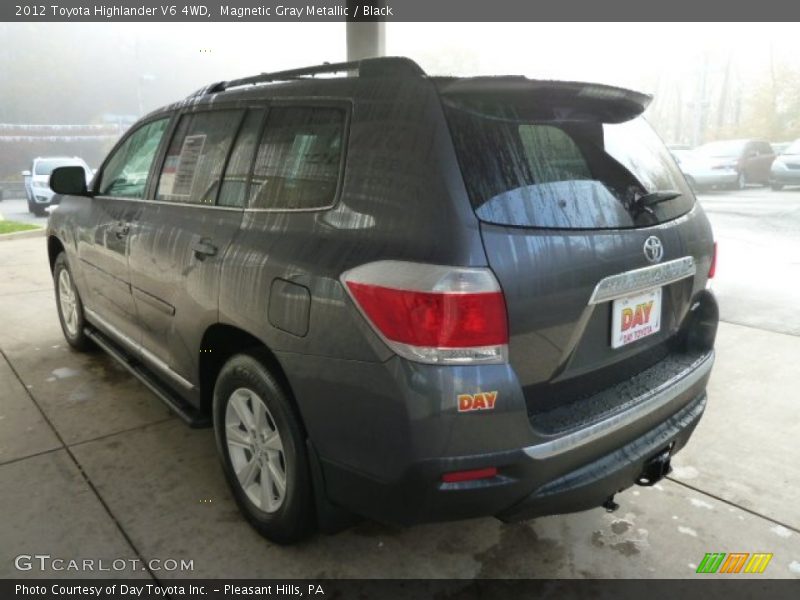 Magnetic Gray Metallic / Black 2012 Toyota Highlander V6 4WD
