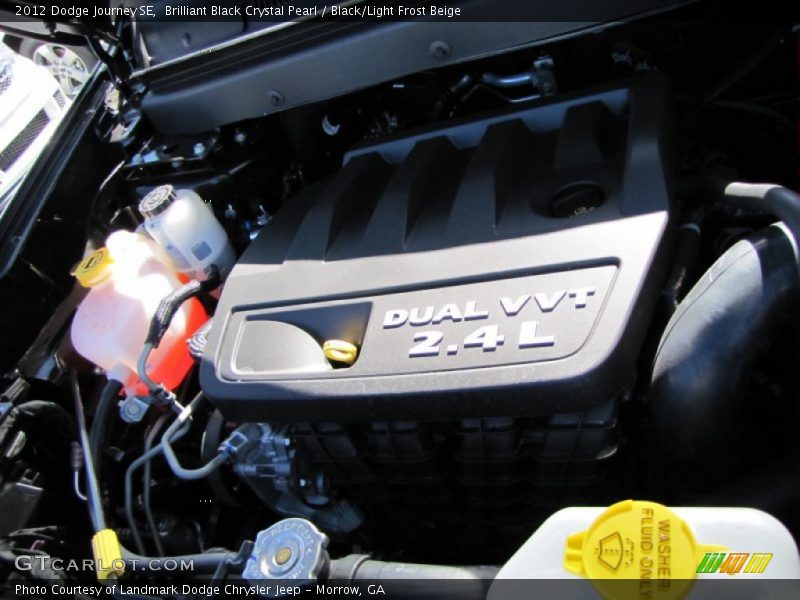 Brilliant Black Crystal Pearl / Black/Light Frost Beige 2012 Dodge Journey SE