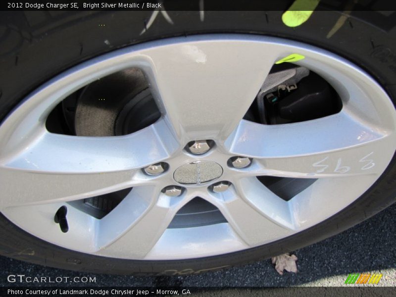 Bright Silver Metallic / Black 2012 Dodge Charger SE