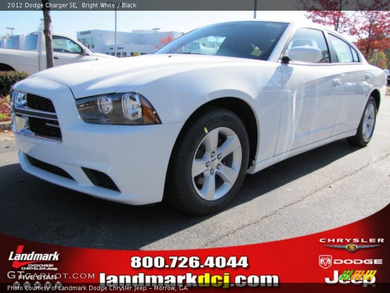 Bright White / Black 2012 Dodge Charger SE