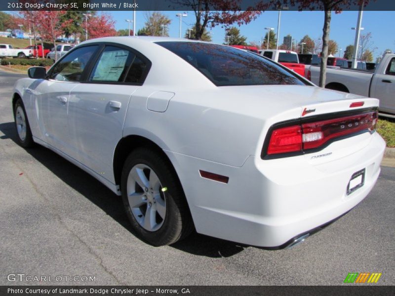 Bright White / Black 2012 Dodge Charger SE