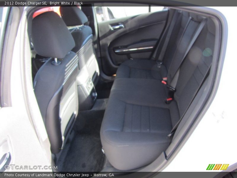 Bright White / Black 2012 Dodge Charger SE