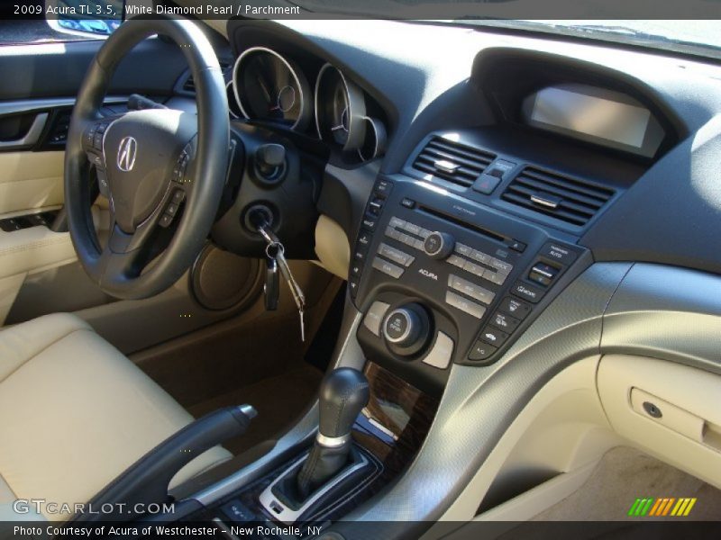 White Diamond Pearl / Parchment 2009 Acura TL 3.5