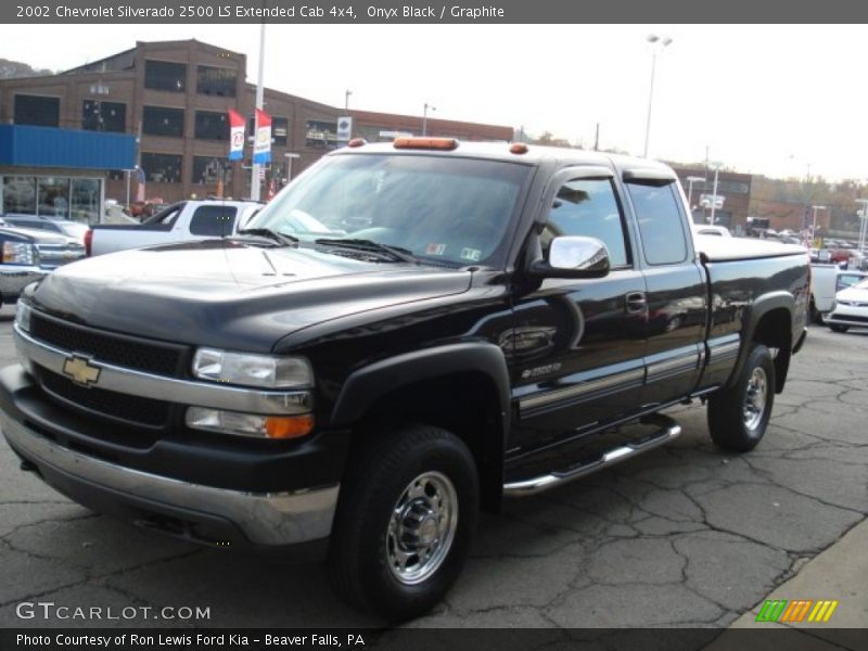 Onyx Black / Graphite 2002 Chevrolet Silverado 2500 LS Extended Cab 4x4