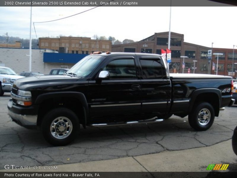 Onyx Black / Graphite 2002 Chevrolet Silverado 2500 LS Extended Cab 4x4