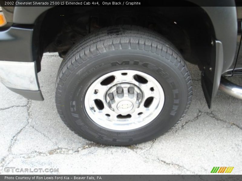 Onyx Black / Graphite 2002 Chevrolet Silverado 2500 LS Extended Cab 4x4