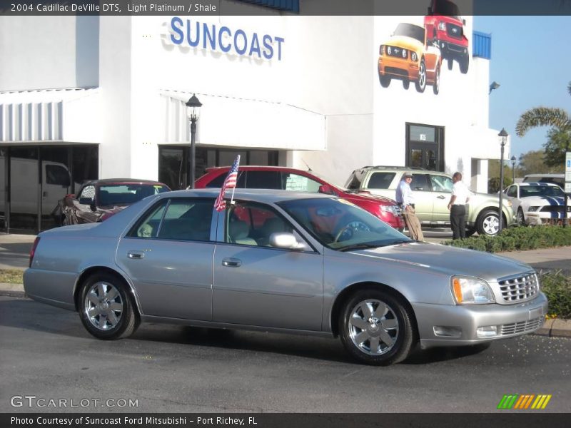 Light Platinum / Shale 2004 Cadillac DeVille DTS