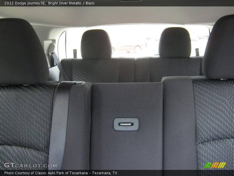 Bright Silver Metallic / Black 2012 Dodge Journey SE