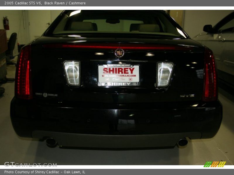 Black Raven / Cashmere 2005 Cadillac STS V6