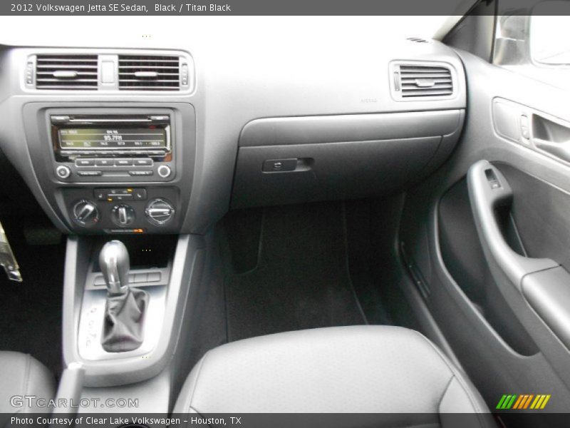 Black / Titan Black 2012 Volkswagen Jetta SE Sedan