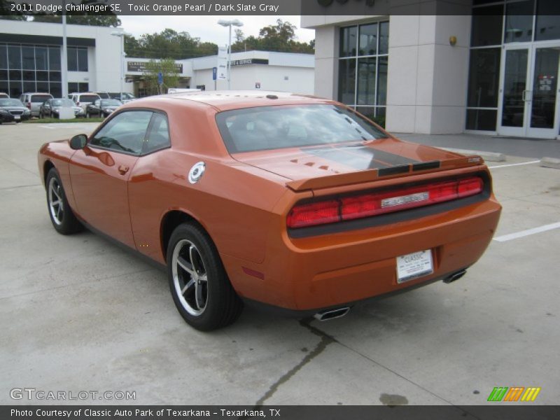 Toxic Orange Pearl / Dark Slate Gray 2011 Dodge Challenger SE