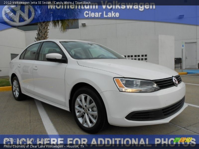 Candy White / Titan Black 2012 Volkswagen Jetta SE Sedan