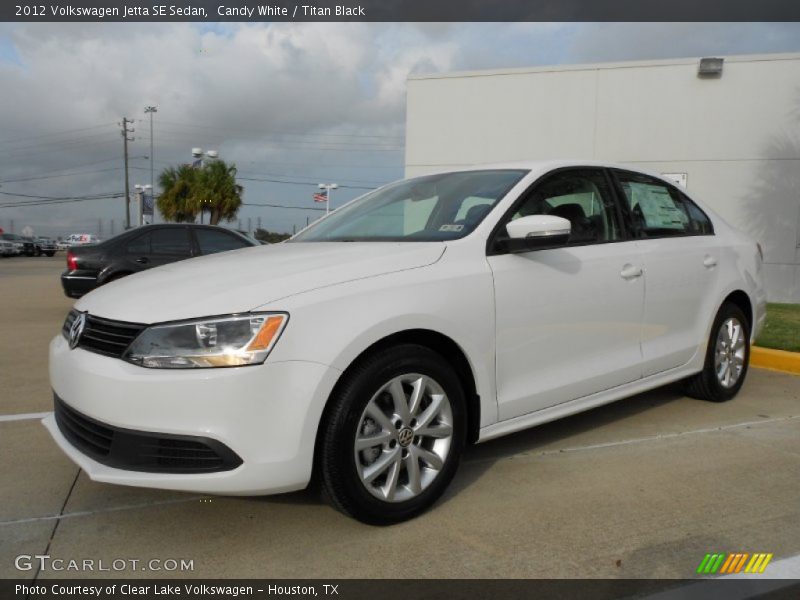 Candy White / Titan Black 2012 Volkswagen Jetta SE Sedan