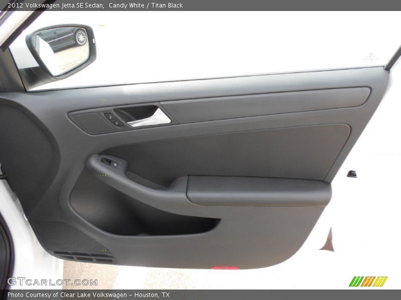 Candy White / Titan Black 2012 Volkswagen Jetta SE Sedan