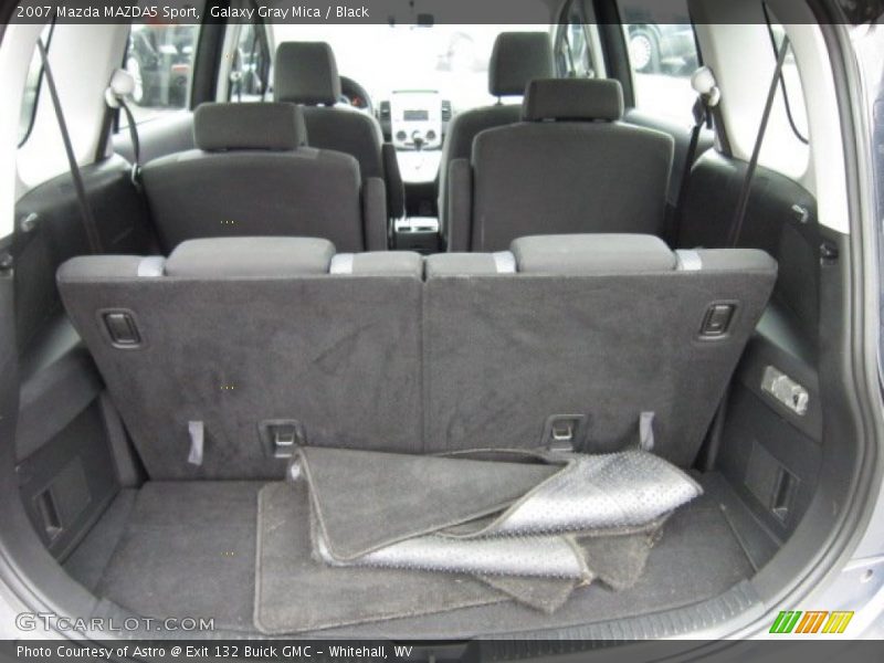  2007 MAZDA5 Sport Trunk