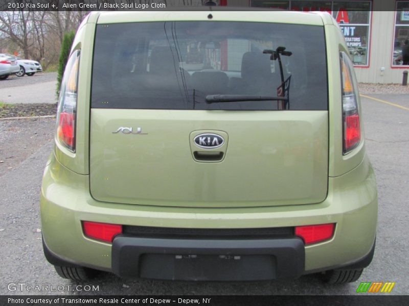 Alien Green / Black Soul Logo Cloth 2010 Kia Soul +