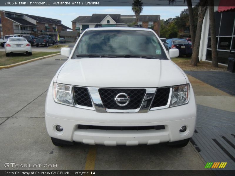 Avalanche White / Graphite 2006 Nissan Pathfinder SE