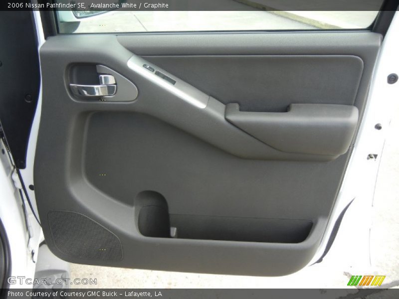 Avalanche White / Graphite 2006 Nissan Pathfinder SE