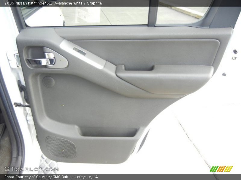 Avalanche White / Graphite 2006 Nissan Pathfinder SE