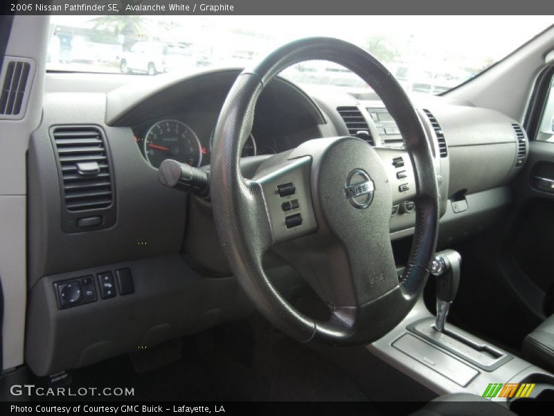 Avalanche White / Graphite 2006 Nissan Pathfinder SE