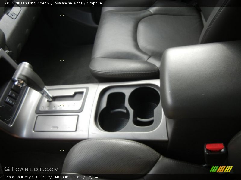 Avalanche White / Graphite 2006 Nissan Pathfinder SE