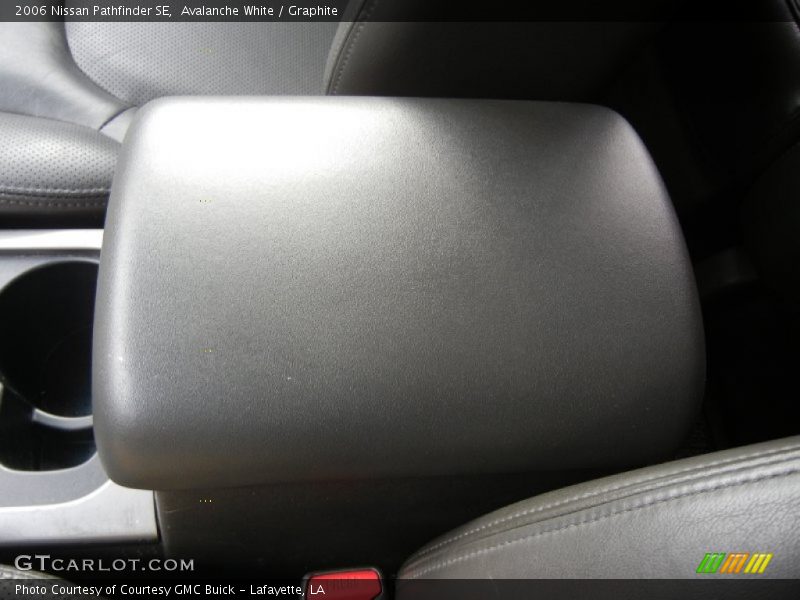 Avalanche White / Graphite 2006 Nissan Pathfinder SE