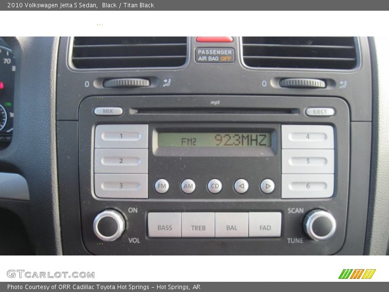 Black / Titan Black 2010 Volkswagen Jetta S Sedan
