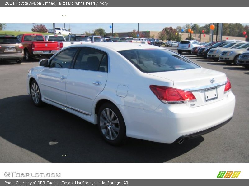 Blizzard White Pearl / Ivory 2011 Toyota Avalon Limited