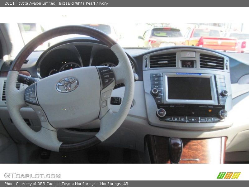 Blizzard White Pearl / Ivory 2011 Toyota Avalon Limited