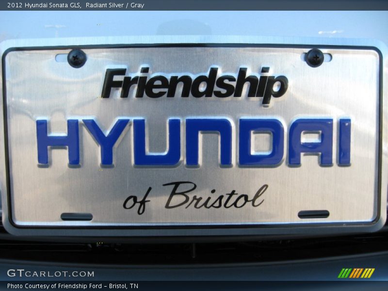 Radiant Silver / Gray 2012 Hyundai Sonata GLS