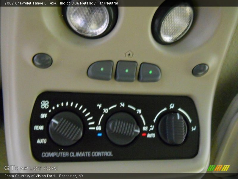 Indigo Blue Metallic / Tan/Neutral 2002 Chevrolet Tahoe LT 4x4