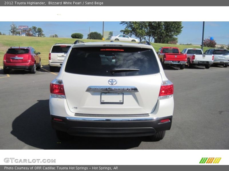 Blizzard White Pearl / Sand Beige 2012 Toyota Highlander