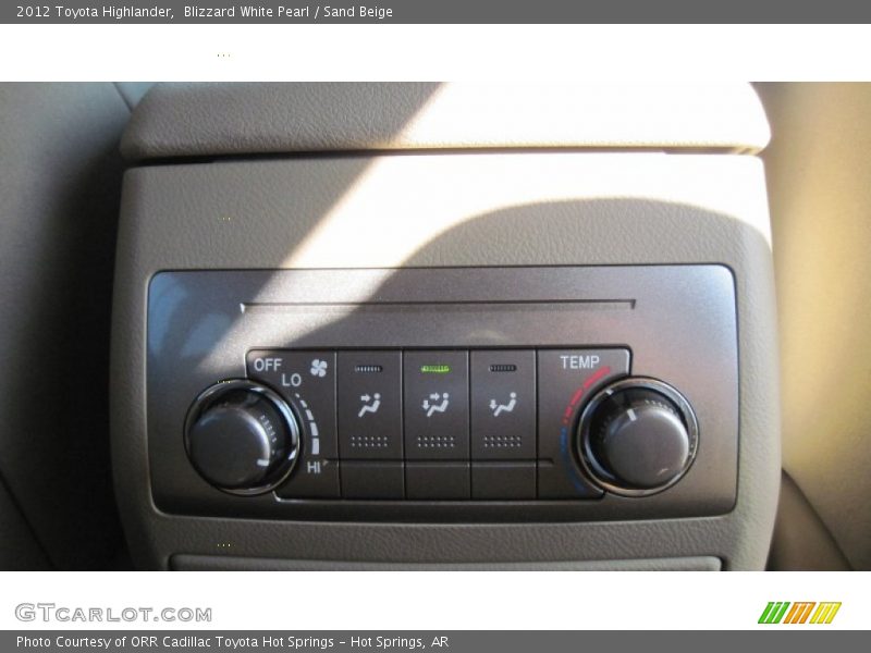 Blizzard White Pearl / Sand Beige 2012 Toyota Highlander