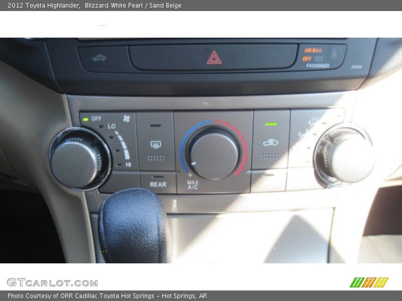 Blizzard White Pearl / Sand Beige 2012 Toyota Highlander