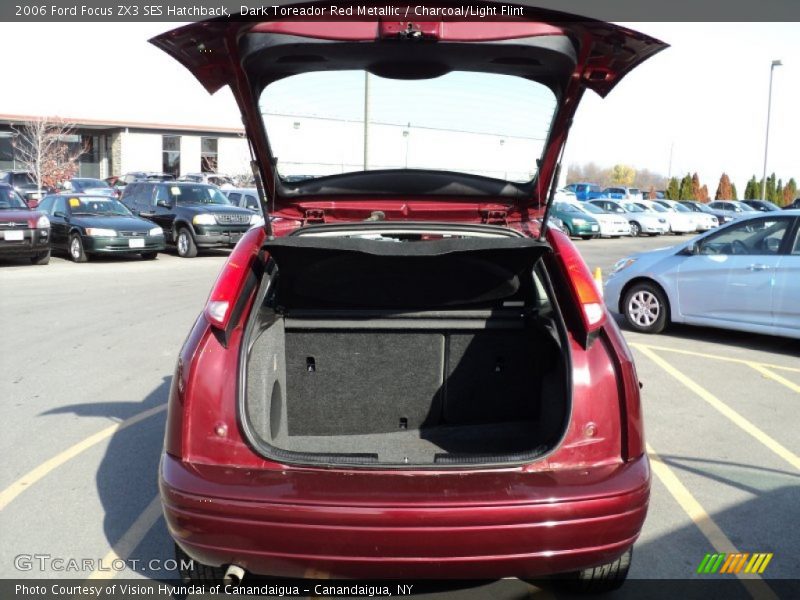 Dark Toreador Red Metallic / Charcoal/Light Flint 2006 Ford Focus ZX3 SES Hatchback