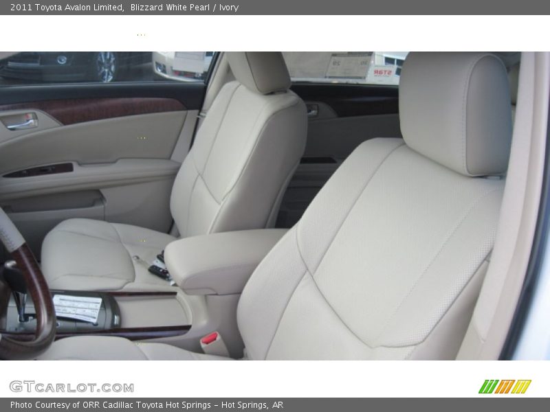 Blizzard White Pearl / Ivory 2011 Toyota Avalon Limited