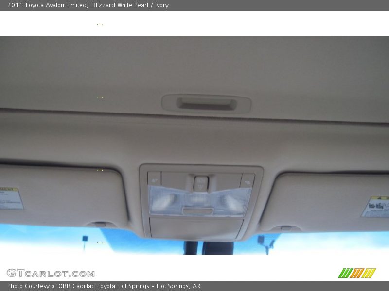 Blizzard White Pearl / Ivory 2011 Toyota Avalon Limited