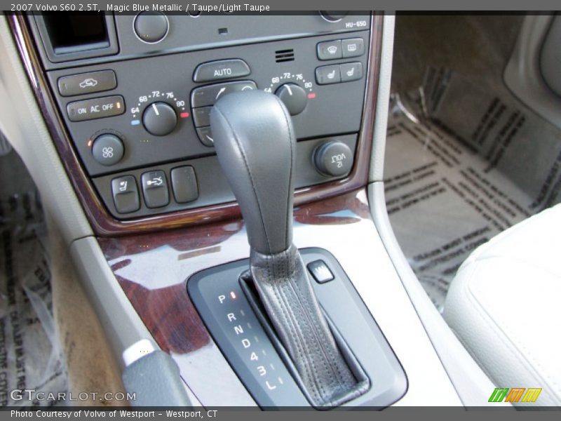 Magic Blue Metallic / Taupe/Light Taupe 2007 Volvo S60 2.5T