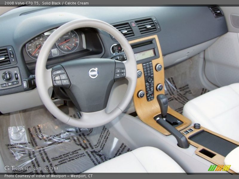 Solid Black / Calcite Cream 2008 Volvo C70 T5