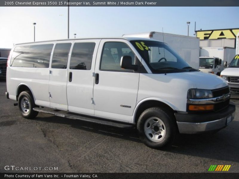 Summit White / Medium Dark Pewter 2005 Chevrolet Express 3500 15 Passenger Van