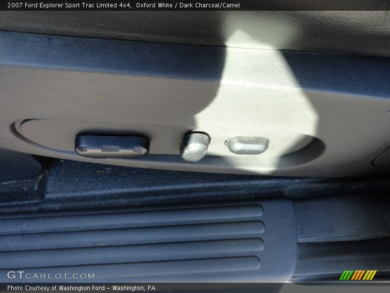 Oxford White / Dark Charcoal/Camel 2007 Ford Explorer Sport Trac Limited 4x4