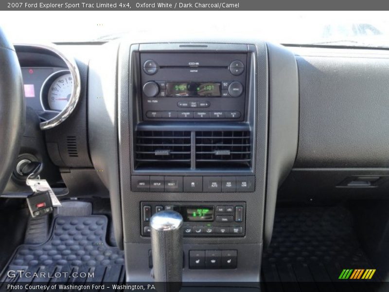 Oxford White / Dark Charcoal/Camel 2007 Ford Explorer Sport Trac Limited 4x4
