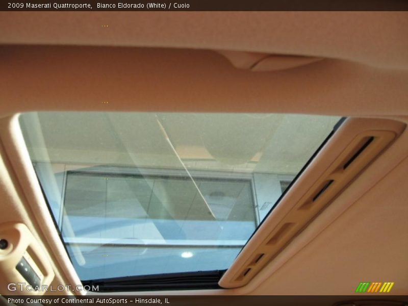 Bianco Eldorado (White) / Cuoio 2009 Maserati Quattroporte