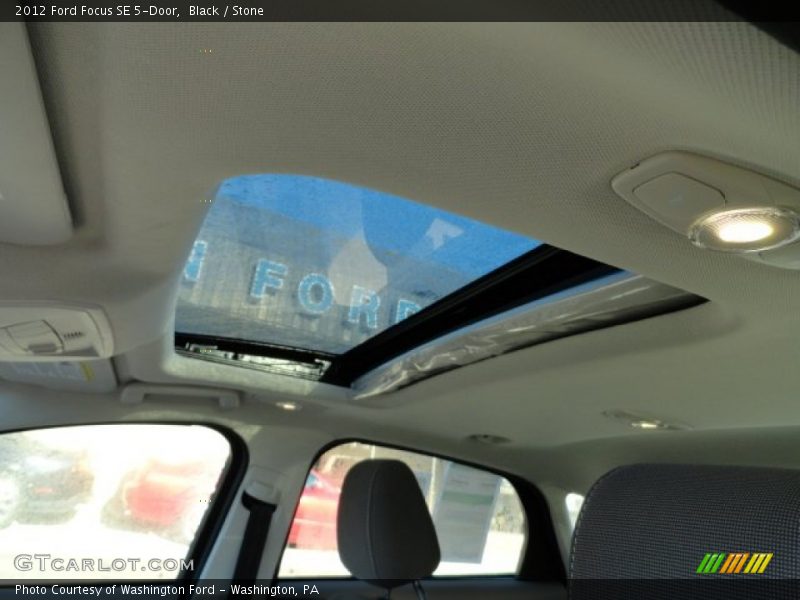 Black / Stone 2012 Ford Focus SE 5-Door